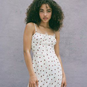Realisation Par Alba Dress White Strawberry in XS